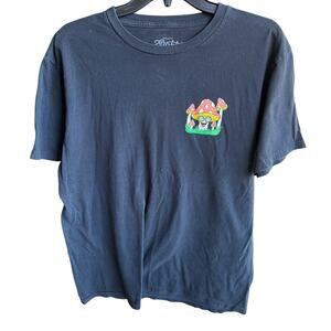 Mushroom hippy trippy vibes graphic tee women’s sz L